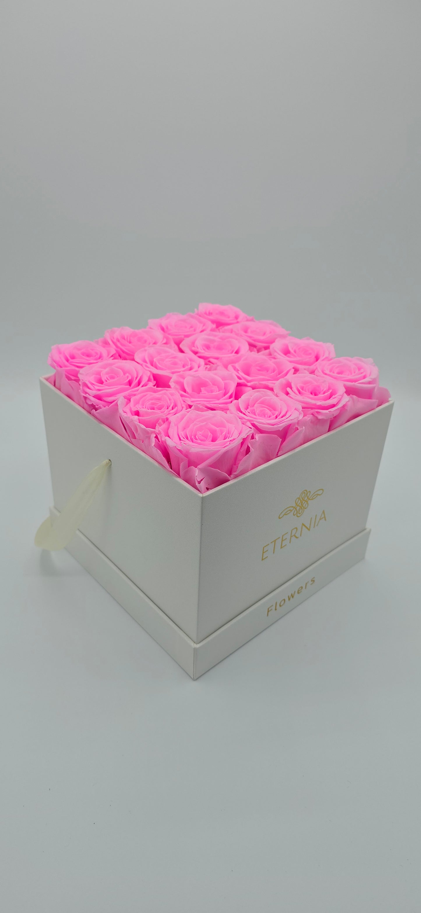 Boite carrée classique | 16 roses éternelles roses