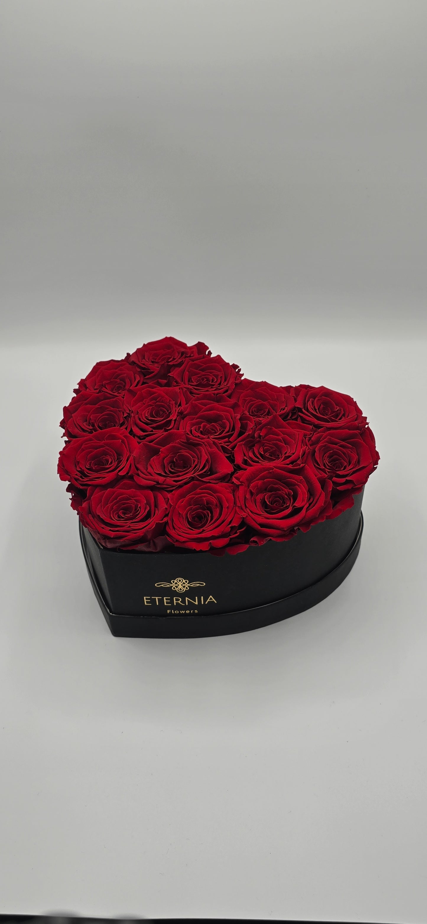 Boite noire luxe / Coeur / 14 à 16 roses rouges